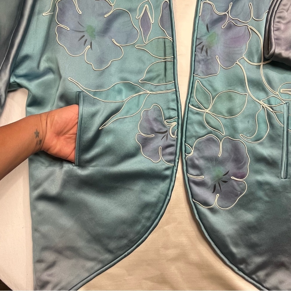 Ulla Maija Maki Silk Hand Painted Kimono - Picture 5 of 16